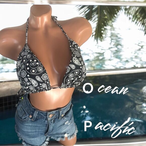 OP Swimwear l Slide Triangle Bikini Top l Black w /White Paisley Design l XL EUC - Picture 1 of 9